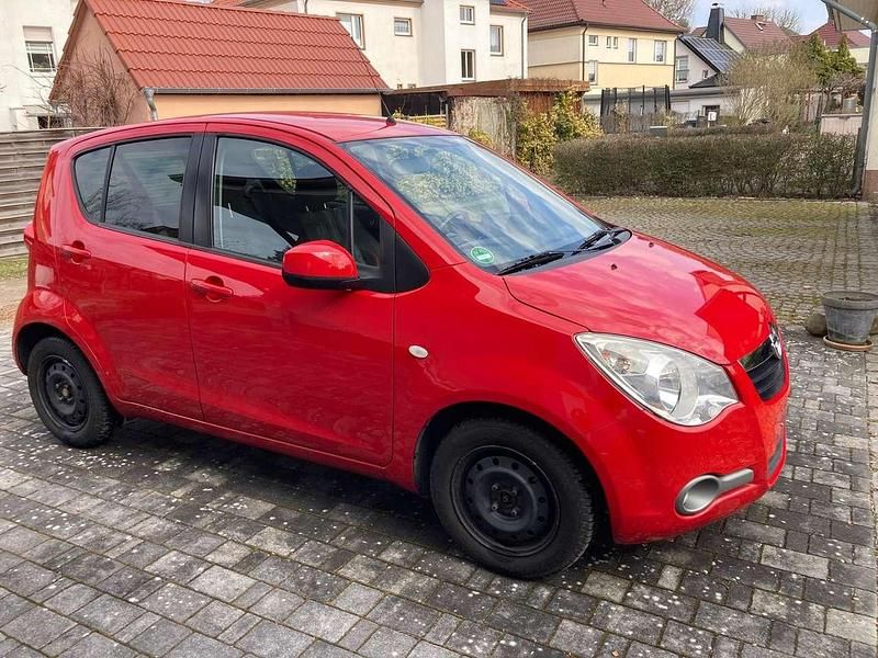 Gebraucht Opel Agila 68 PS (50 kW) 2012 Rot Kleinwagen