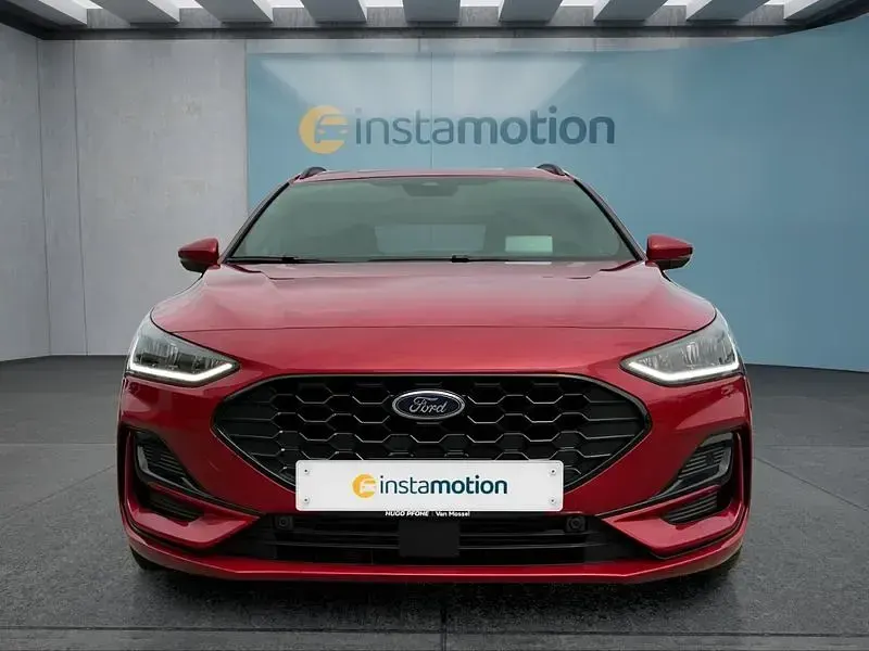 Gebraucht Ford Focus 155 PS (114 kW) 2024 Rot Kombi