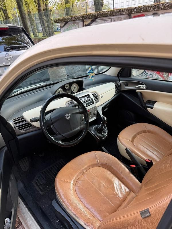 Brugt Lancia Ypsilon 60 HK (44 kW) 2004 Gul Hatchback