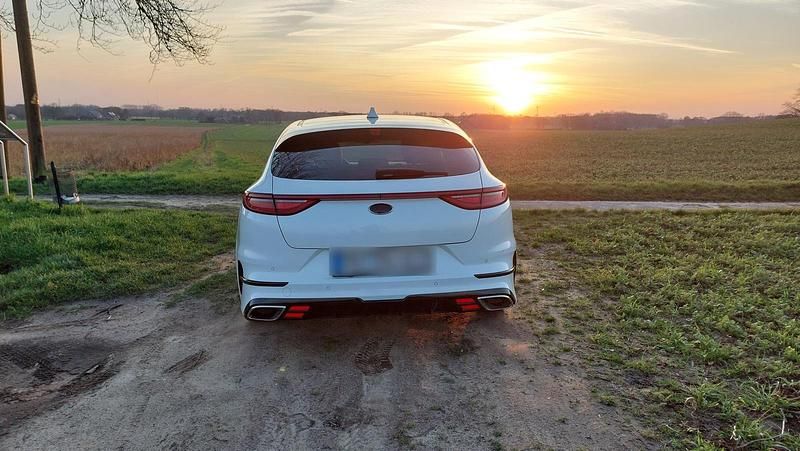 Gebraucht Kia ProCeed GT GT 204 PS (150 kW) 2019 Weiß Kleinwagen