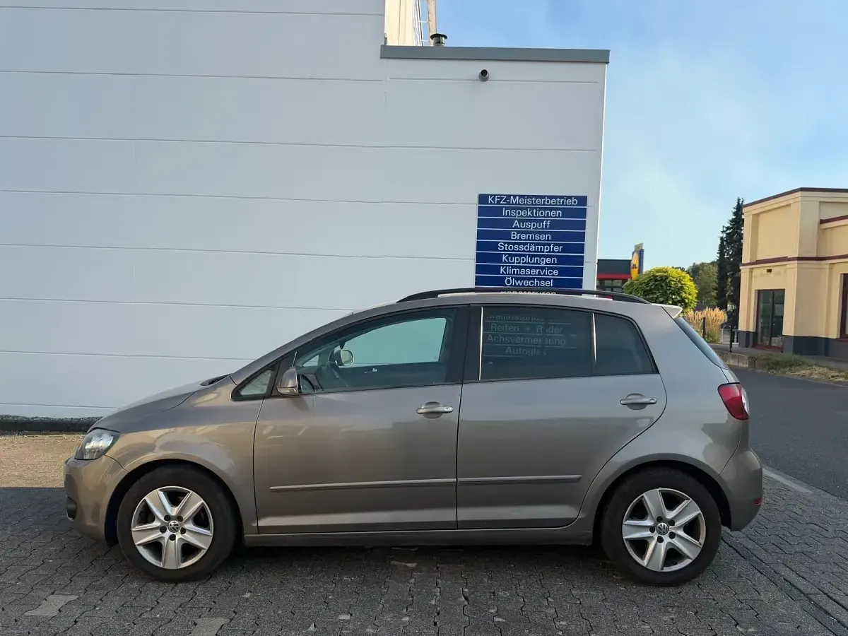 Gebraucht VW Golf VI 105 PS (77 kW) 2010 Grau Kombi