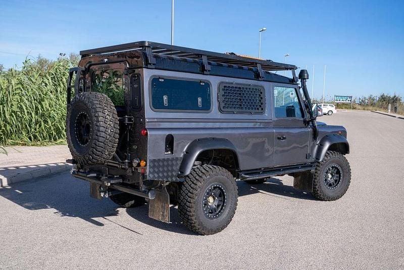 Gebraucht Land Rover Defender 113 PS (83 kW) 1998 Grau Kombi