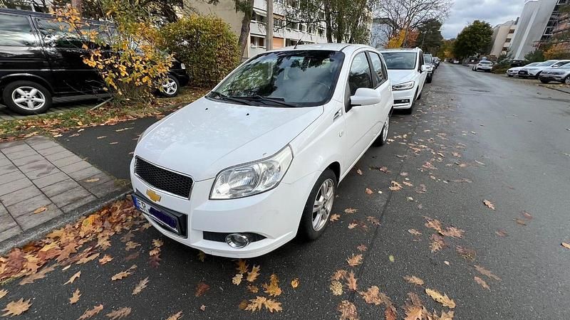 Weiß Gebraucht 2010 Chevrolet Aveo LT Kleinwagen | 2.000 € (Fairer Preis) - Bild 1/4