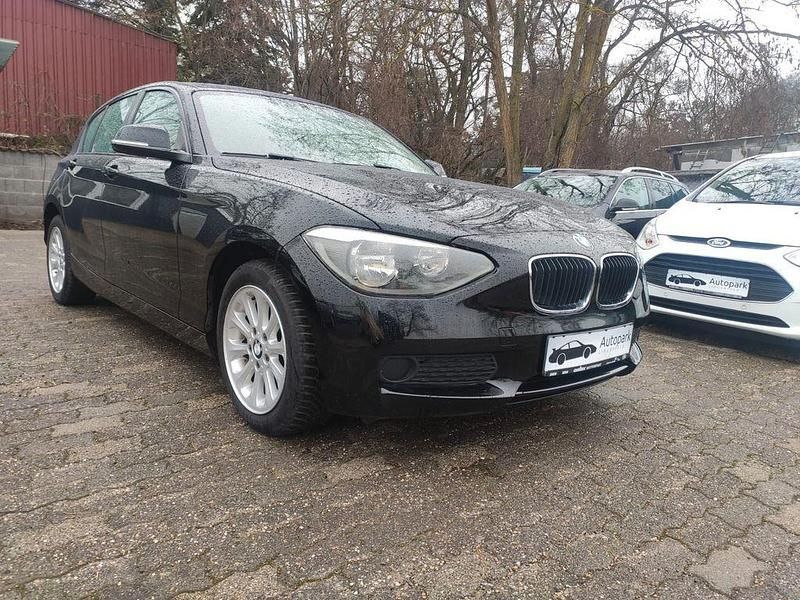 Gebraucht BMW 114 102 PS (75 kW) 2013 Schwarz Kleinwagen