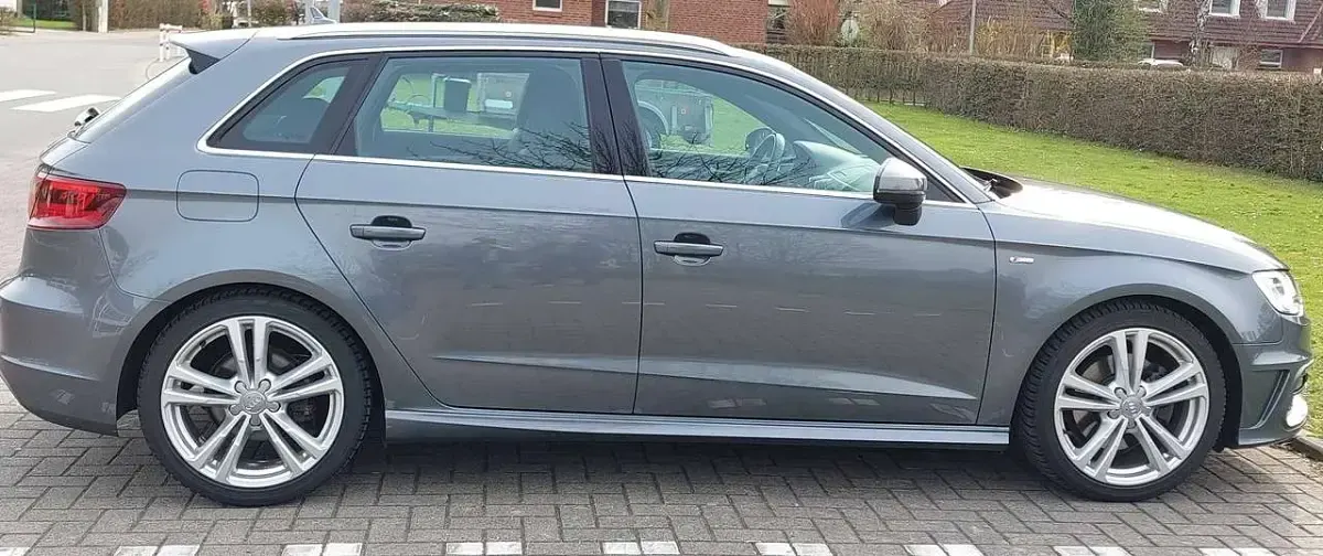 Gebraucht Audi A3 S-Line 179 PS (131 kW) 2015 Grau Kombi