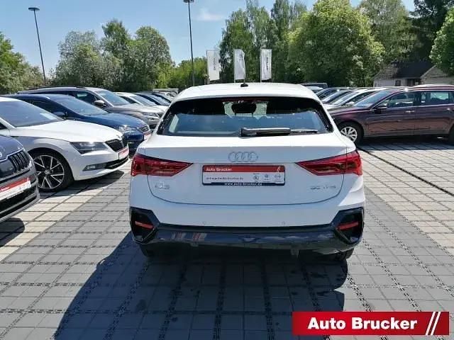 Gebraucht Audi Q3 Sportback Ambiente 150 PS (110 kW) 2022 Weiß SUV