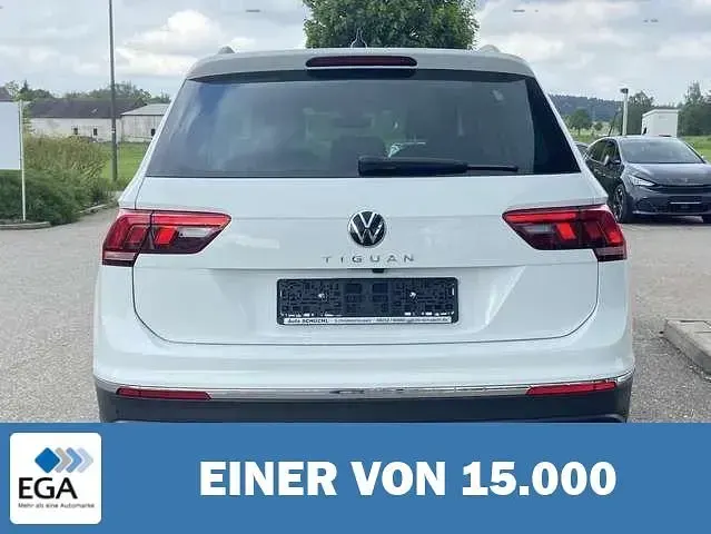 Gebraucht VW Tiguan Life 131 PS (96 kW) 2022 Weiß SUV