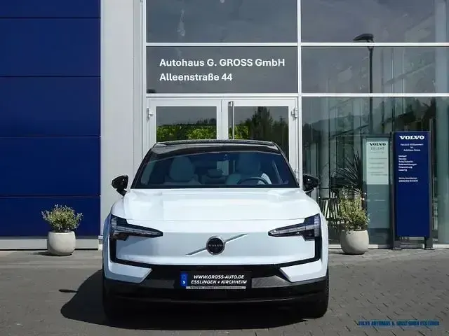 Gebraucht Volvo EX30 Performance 314 kW (428 PS) 2024 626 cloud blue SUV