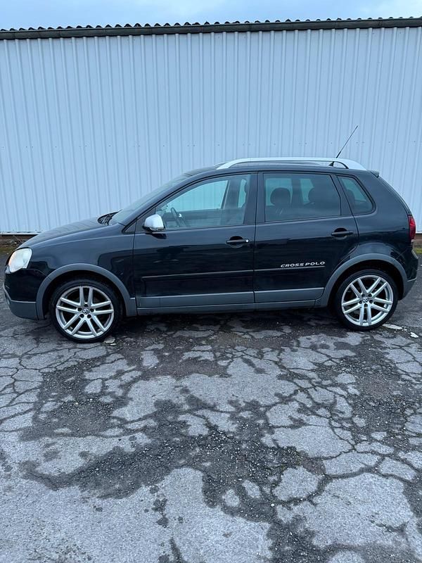 Schwarz Gebraucht 2008 VW Polo Cross Kleinwagen | 2.900 € (Guter Preis) - Bild 1/4