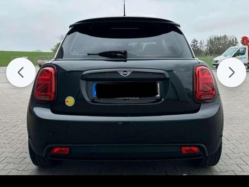 Gebraucht Mini Cooper SE Classic 135 kW (184 PS) 2022 Schwarz Kleinwagen