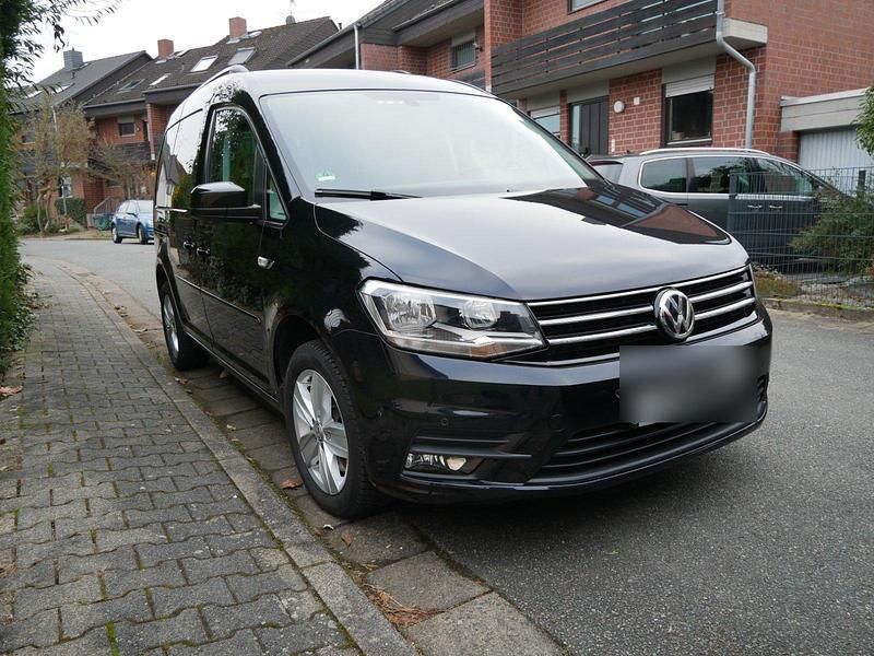 Gebraucht VW Caddy Comfortline 150 PS (110 kW) 2015 Schwarz Van / Kleinbus