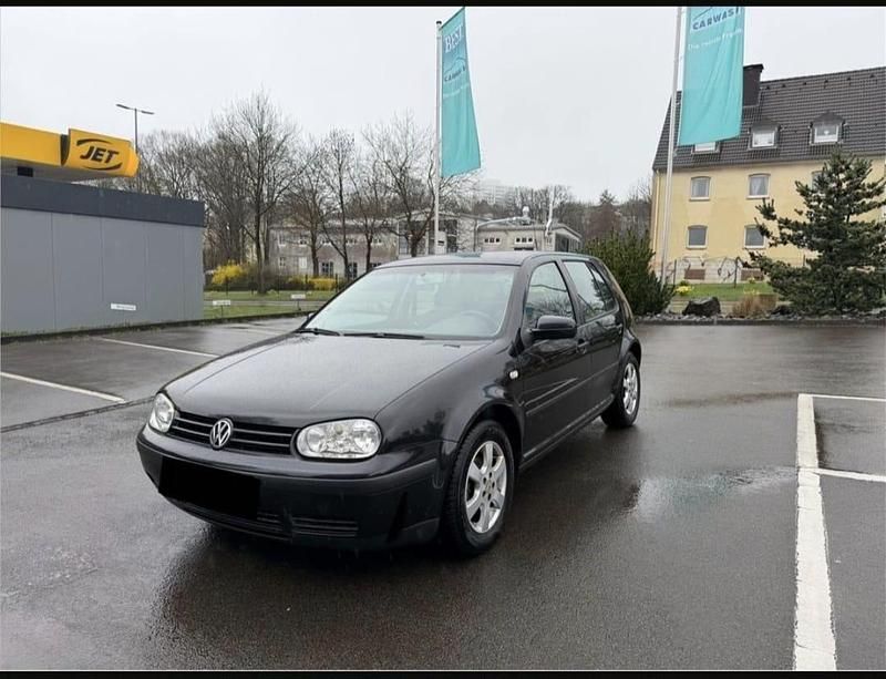 Usata VW Golf IV 2002 Nero Utilitaria