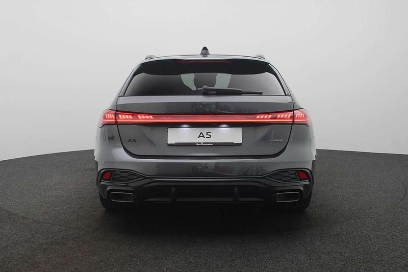 Neu Audi A5 S-Line 367 PS (269 kW) 2026 Grau Kombi