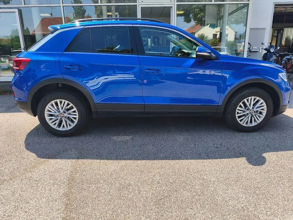 Gebraucht VW T-Roc Life 150 PS (110 kW) 2023 Blau SUV