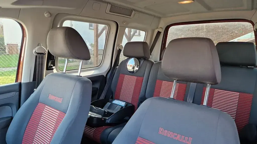 Gebraucht VW Caddy 105 PS (77 kW) 2012 Rot Van / Kleinbus