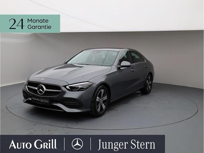 Gebraucht Mercedes C200 Avantgarde 163 PS (119 kW) 2023 Metalliclack selenitgrau Limousine