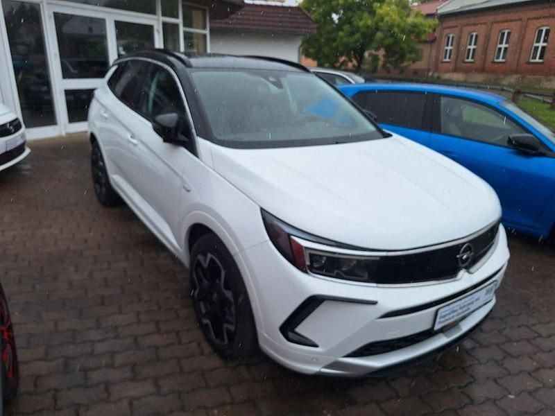 Weiß Gebraucht 2024 Opel Grandland X SUV | 24.990 € (Guter Preis) - Bild 1/4