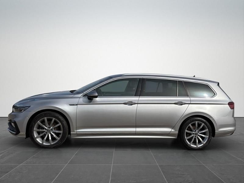 Gebraucht VW Passat R-line 200 PS (147 kW) 2023 Silber Kombi