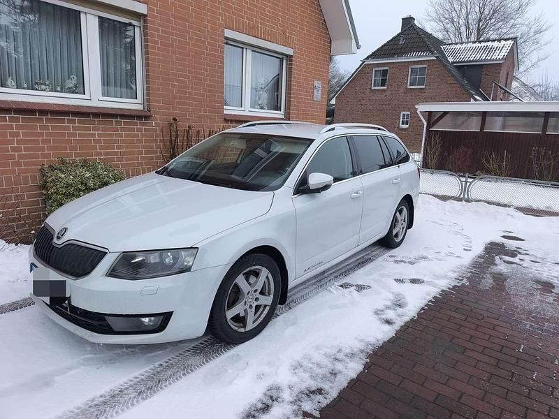 Gebraucht Skoda Octavia Style 150 PS (110 kW) 2016 Weiß Kleinwagen