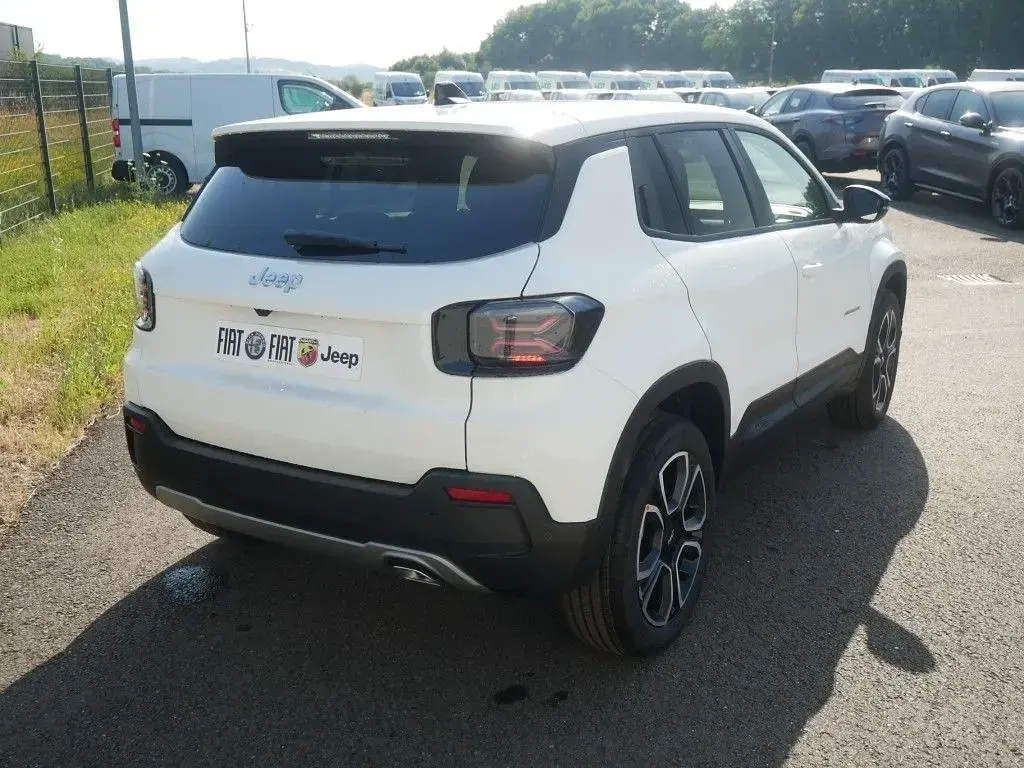 Neu Jeep Avenger Summit 110 PS (80 kW) 2026 Weiss SUV