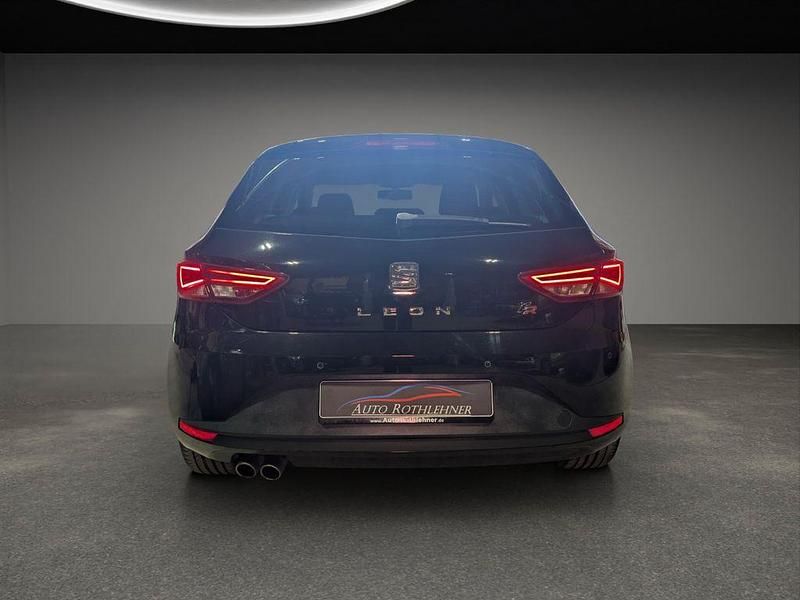 Second-hand Seat Leon FR 150 CP (110 kW) 2015 Negru Berlinǎ