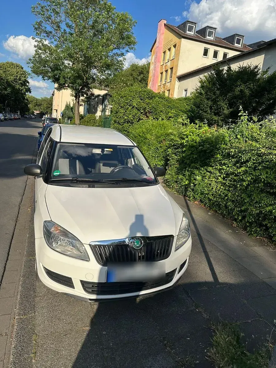 Gebraucht Skoda Roomster Style 86 PS (63 kW) 2011 Weiß Van / Kleinbus