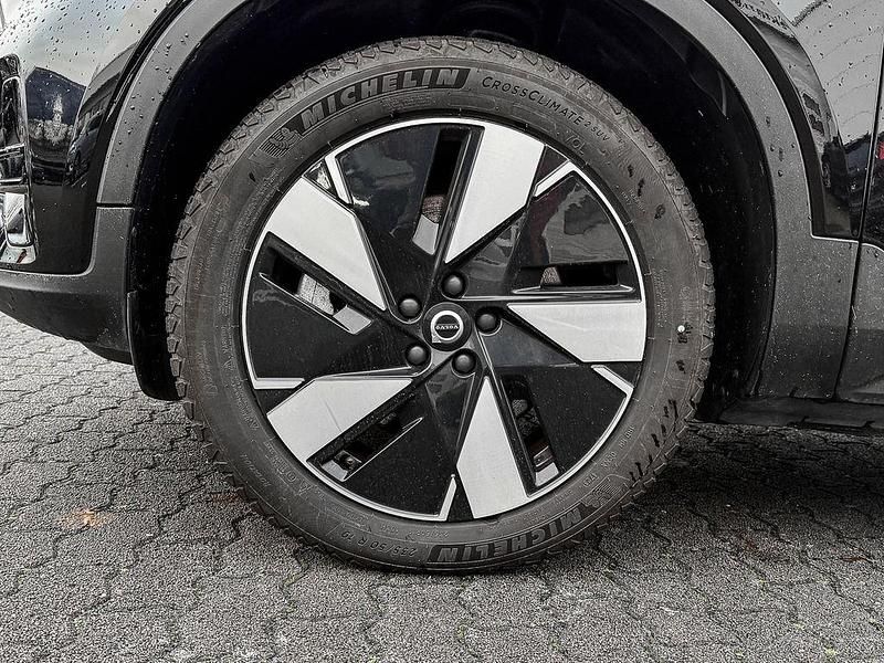 Gebraucht Volvo EC40 Plus 300 kW (408 PS) 2025 Onyx black / metallic SUV