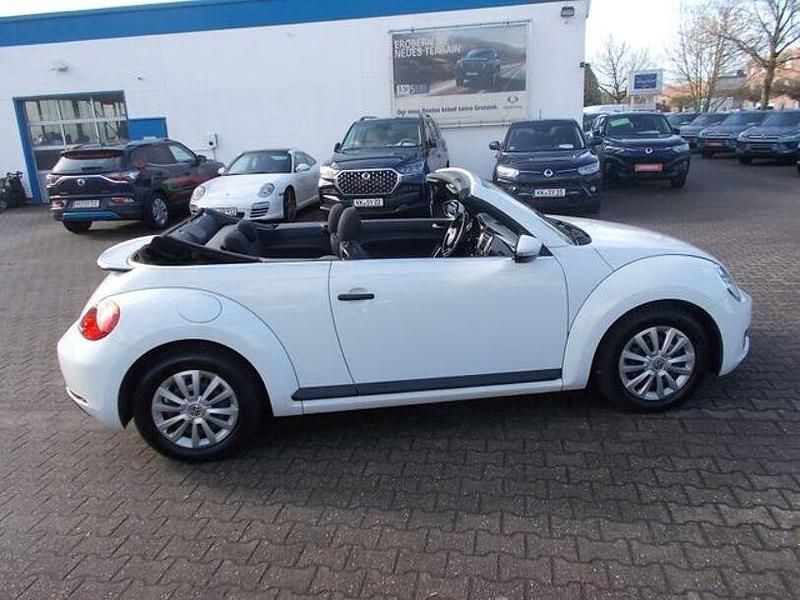 Gebraucht VW Beetle Cabriolet 105 PS (77 kW) 2015 Pure white (metallic) Cabrio