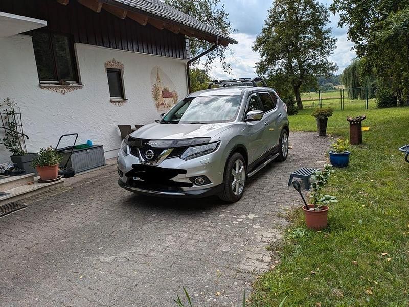 Silber Gebraucht 2016 Nissan X-Trail Acenta SUV | 13.000 € (Fairer Preis) - Bild 1/2