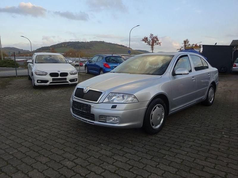 Gebraucht Skoda Octavia Sport 160 PS (117 kW) 2008 Silber Limousine