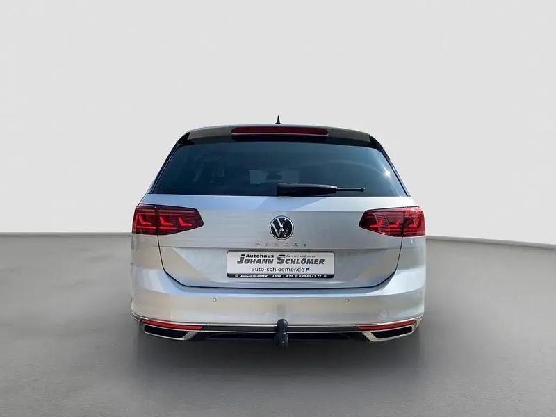 Gebraucht VW Passat Elegance 150 PS (110 kW) 2021 Reflexsilber Kombi