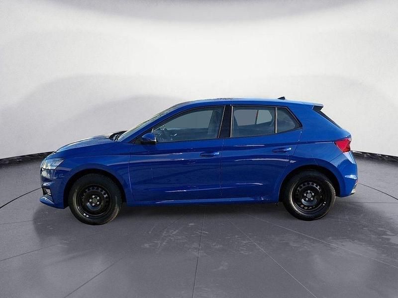 Neu Skoda Fabia Essence 80 PS (58 kW) 2025 Energyblau Limousine