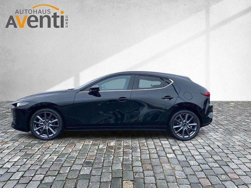Neu Mazda 3 Center-Line 140 PS (102 kW) 2026 Schwarz Limousine