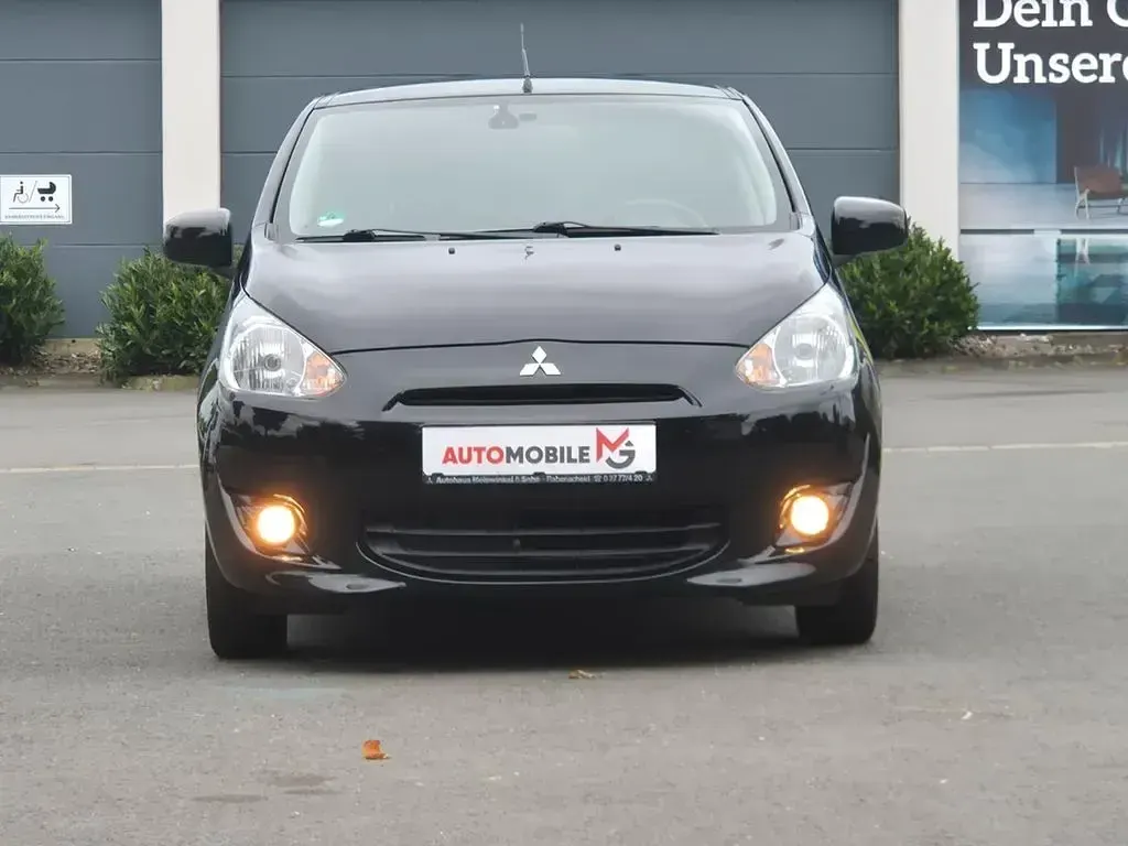 Gebraucht Mitsubishi Space Star 80 PS (58 kW) 2013 Schwarz Van / Kleinbus