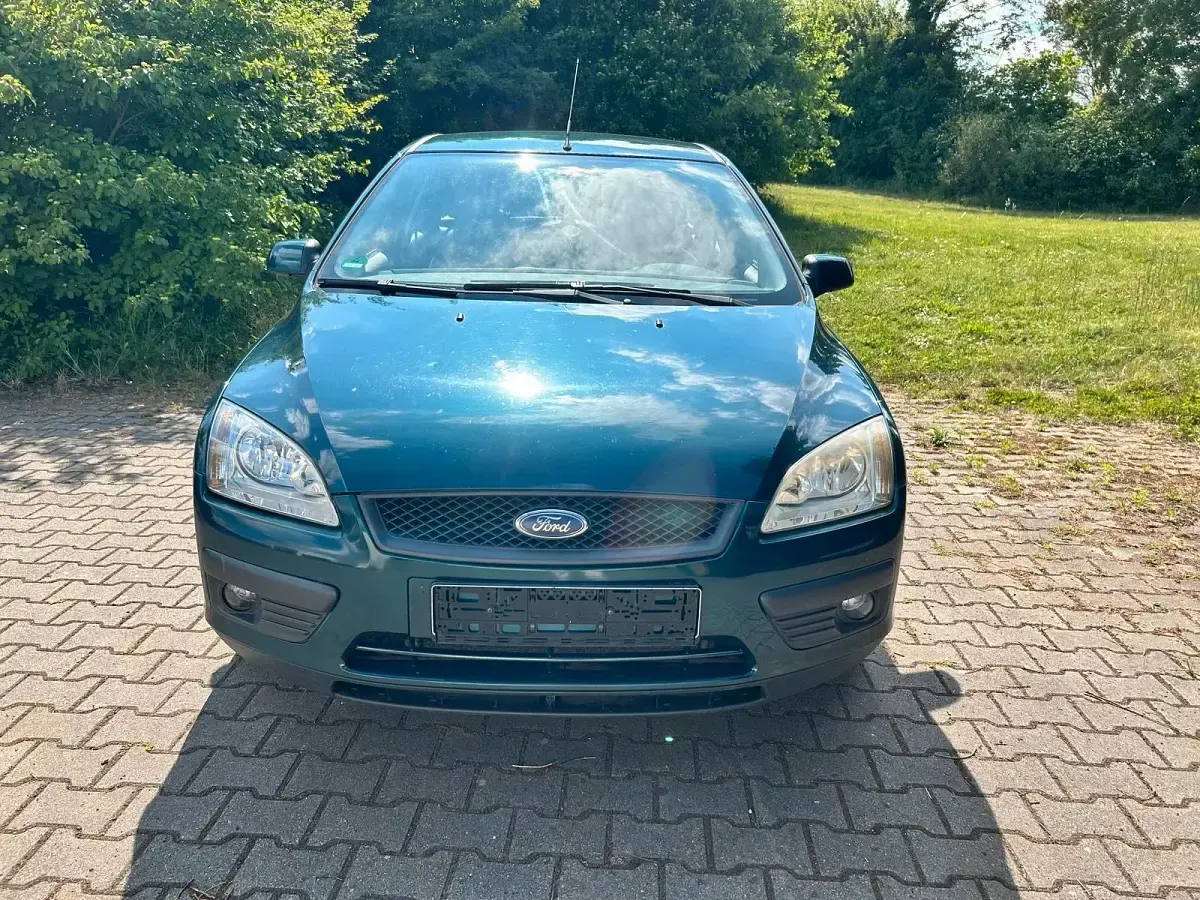 Gebraucht Ford Focus 100 PS (73 kW) 2007 Grün Kombi