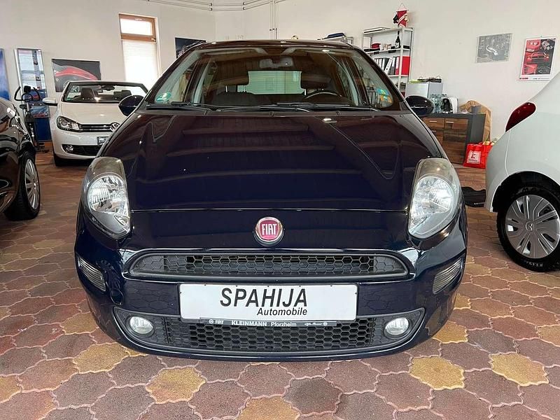 Blau Gebraucht 2018 Fiat Punto More Kleinwagen | 4.499 € (Fairer Preis) - Bild 1/4