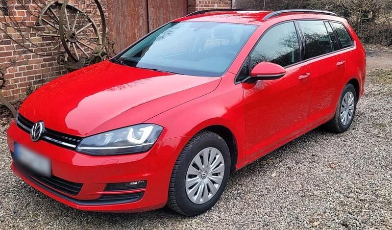 Gebraucht VW Golf VII 105 PS (77 kW) 2014 Rot Kombi