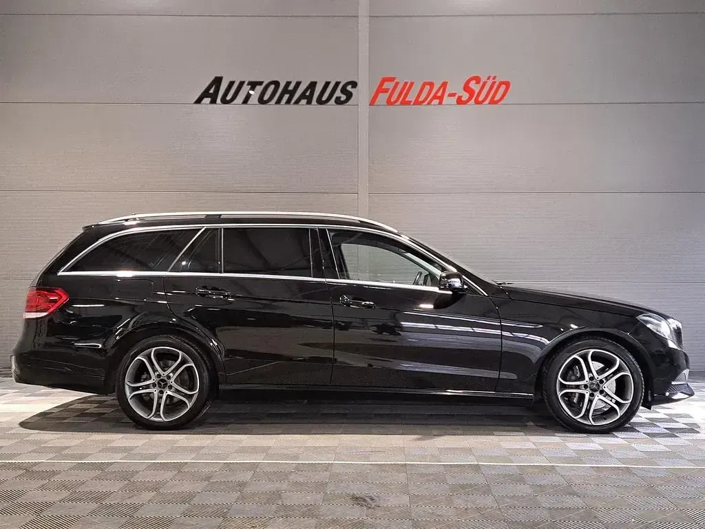 Gebraucht Mercedes E200 184 PS (135 kW) 2014 Schwarz Limousine