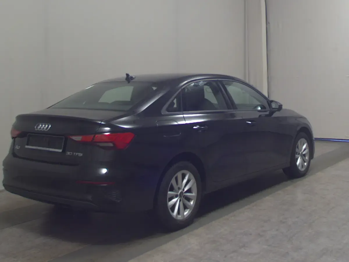 Gebraucht Audi A3 Sport 150 PS (110 kW) 2022 Schwarz Limousine