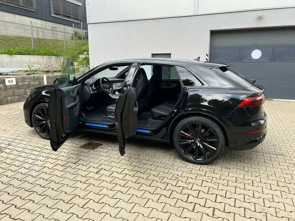 Neu Audi Q8 S-Line 286 PS (210 kW) 2026 Schwarz SUV