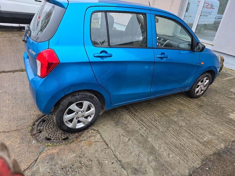 Gebraucht Suzuki Celerio Basic 68 PS (50 kW) 2018 Blau Kleinwagen