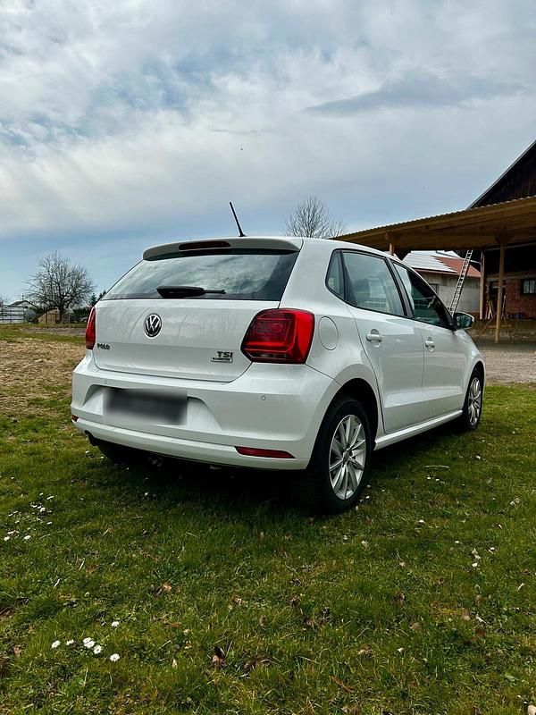 Gebraucht VW Polo Highline 110 PS (80 kW) 2016 Weiß Limousine