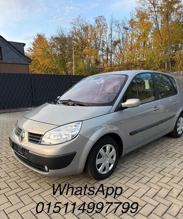 Silber Gebraucht 2004 Renault Scénic II Authentique Van / Kleinbus | 3.999 € (Teuer) - Bild 1/4