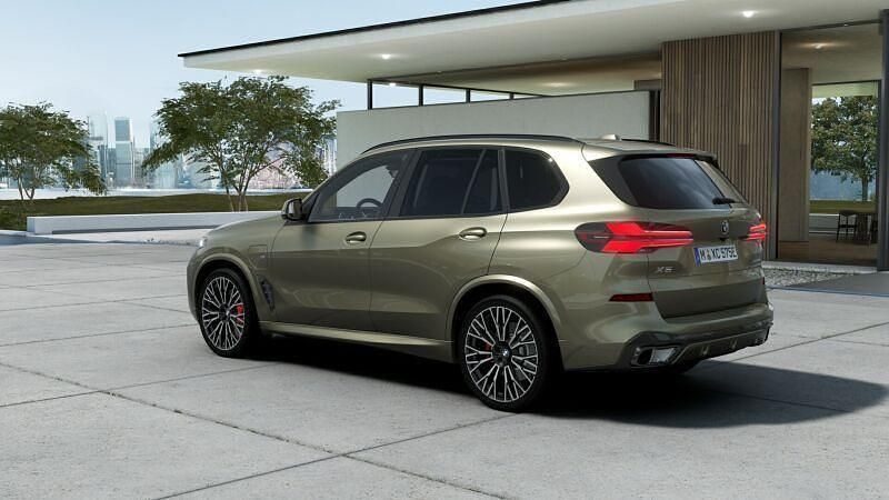 Second-hand BMW X5 Performance 489 CP (359 kW) 2026 Maro SUV