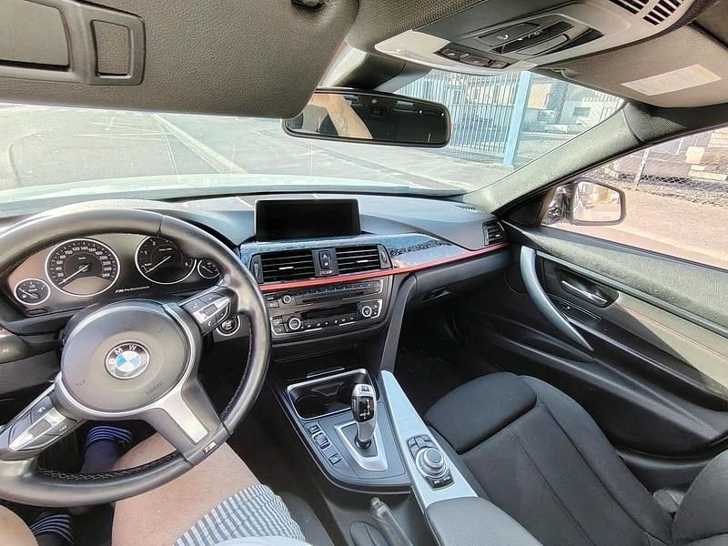 Gebraucht BMW 318 M Performance 220 PS (161 kW) 2012 Weiß Limousine