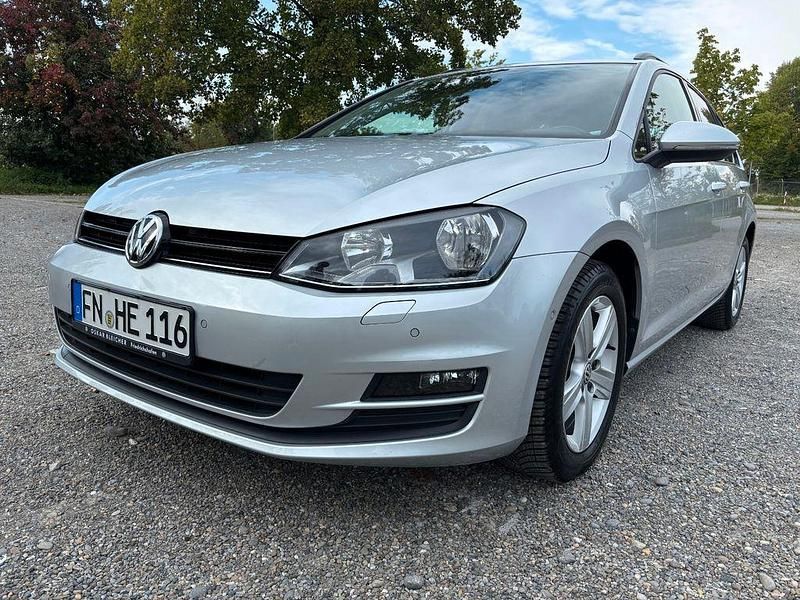 Silber Gebraucht 2014 VW Golf VII Trendline Kombi | 9.500 € (Guter Preis) - Bild 1/4