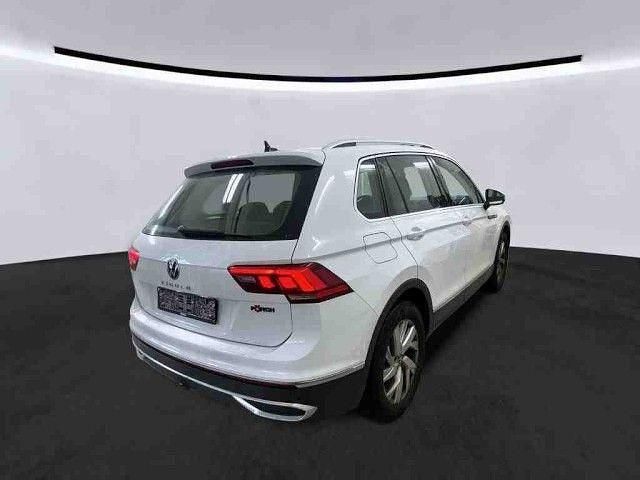 Gebraucht VW Tiguan Elegance 150 PS (110 kW) 2023 Pure white (weiß) SUV