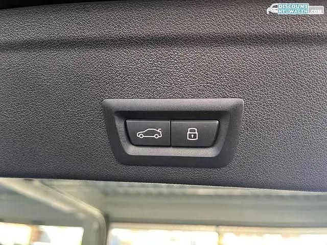 Black sapphire Gebraucht 2024 BMW X6 M Sport SUV | 91.690 € (Superpreis) - Bild 1/1