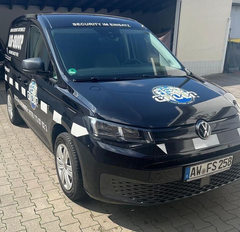 Schwarz Gebraucht 2023 VW Caddy Van / Kleinbus | 22.999 € - Bild 1/4