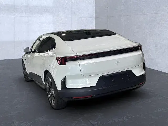 Gebraucht Polestar 4 Plus 400 kW (544 PS) 2026 Weiß SUV